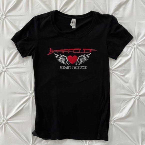 Retro Barracuda Heart Tribute Bedazzle TShirt - Picture 2 of 4